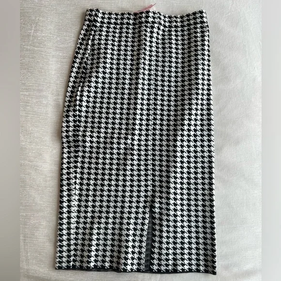 Houndstooth Knit Set - Picture 3 of 7